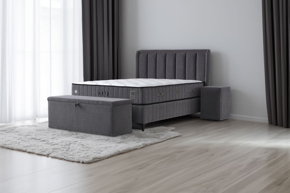 Zinde Maya Bench