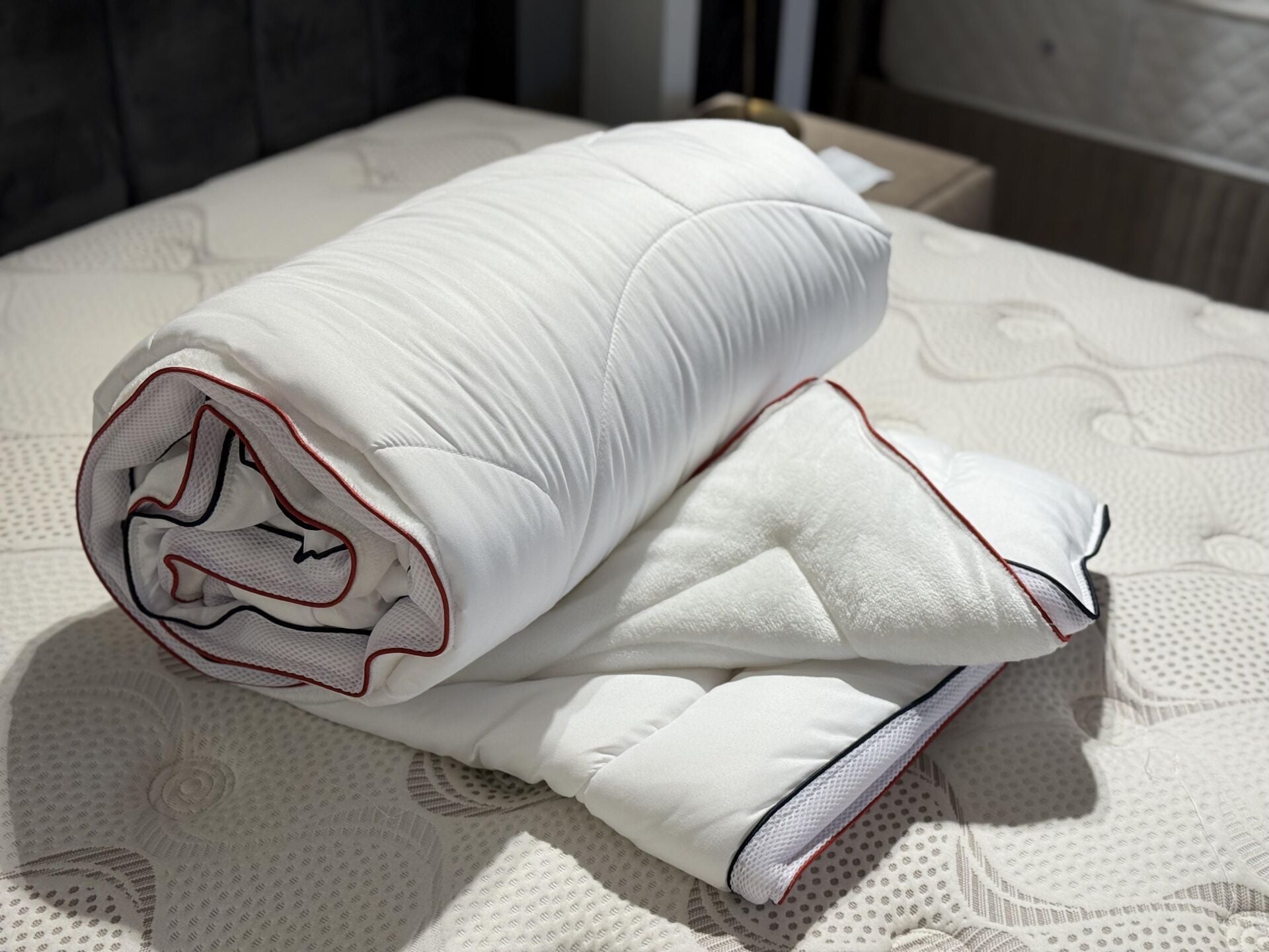 Zinde Clımate Yorgan 195*215 Saten Tek Biye Çift Kişilik