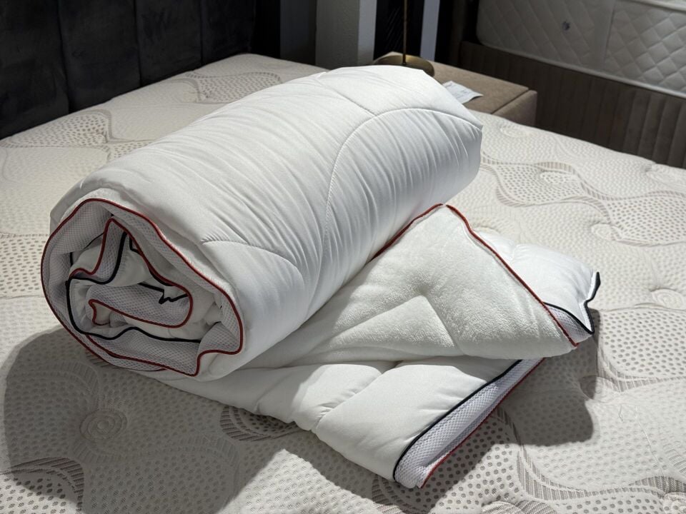 Zinde Clımate Yorgan 195*215 Saten Tek Biye Çift Kişilik