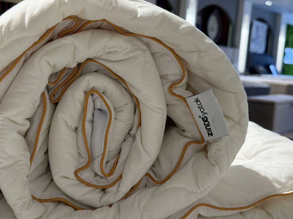 Zinde Yün Yorgan 195*215 Saten Tek Biye Çift Kişilik