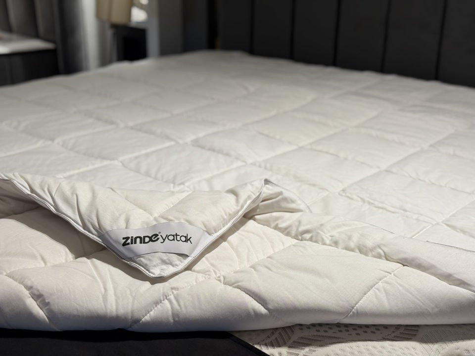Zinde Pamuk Yorgan 155*215 Saten Tek Biye Tek Kişilik