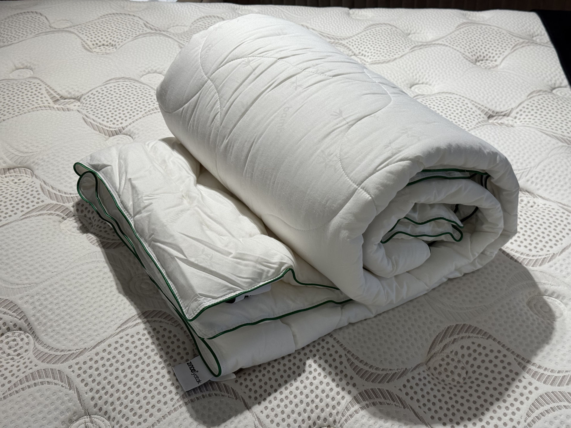 Zinde Bambu Yorgan 155*215 Saten Tek Biye Tek Kişilik